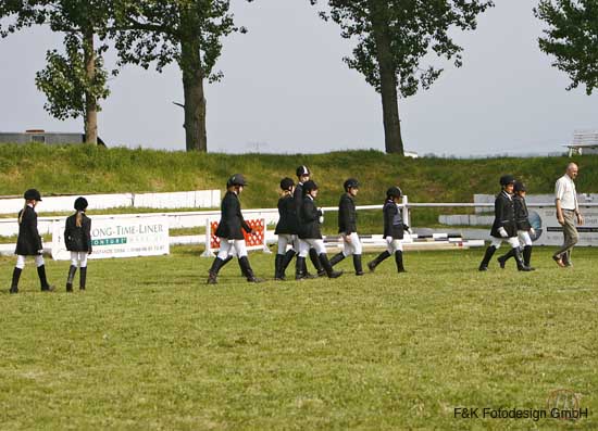 verein- 104