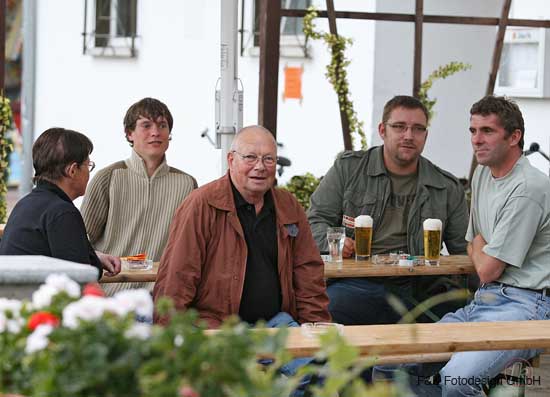 verein- 325